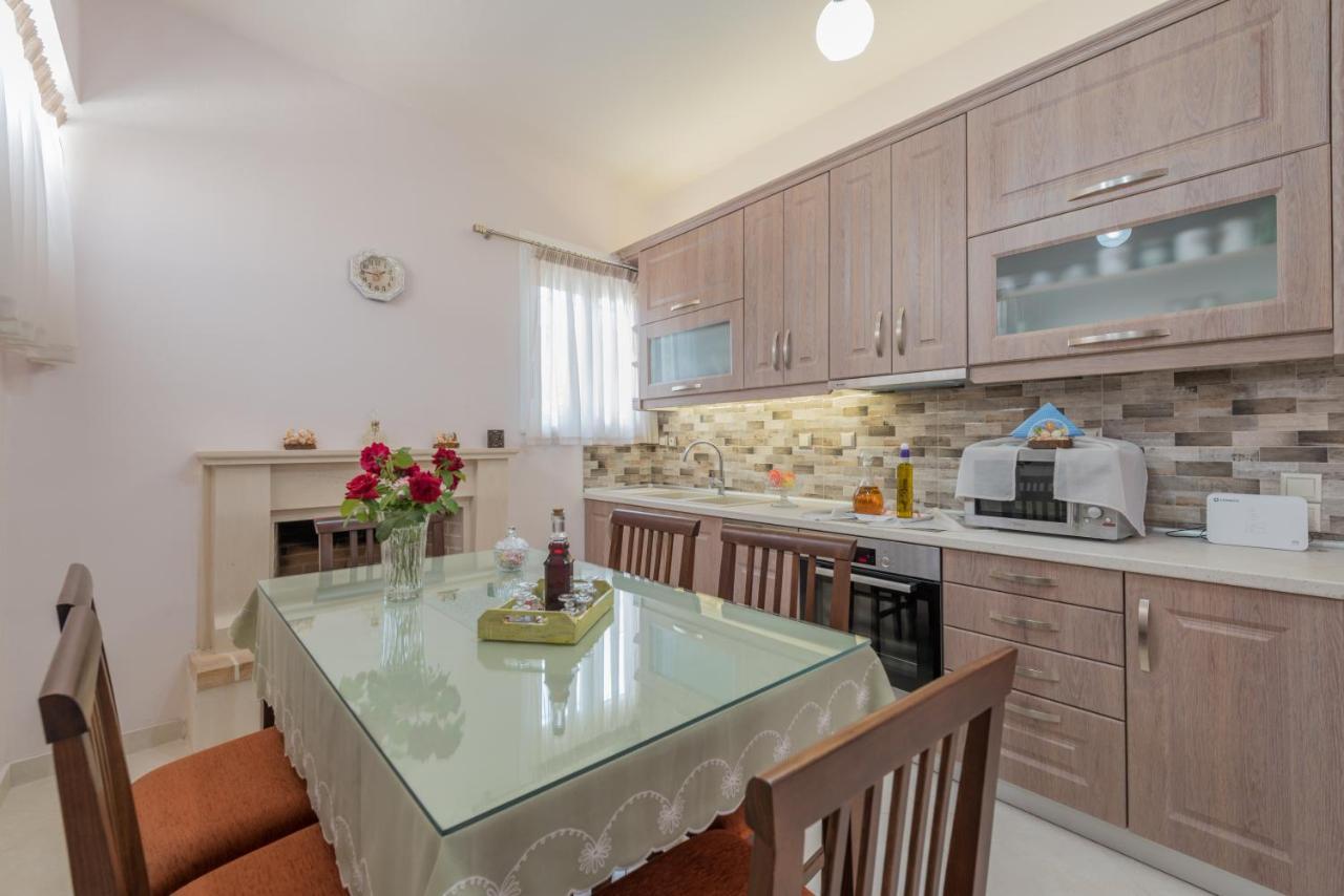 Holiday home Mary's Olive Grove House By 